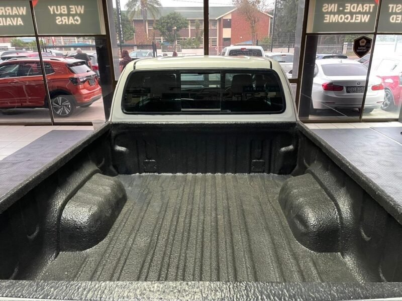 2018 Toyota Hilux 2.4GD-6 Xtra cab SRX For Sale KZN
