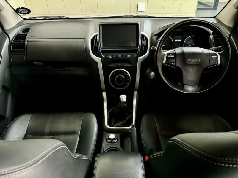 2018 Isuzu D-Max 300 3.0TD Double Cab 4x4 LX For Sale in KZN