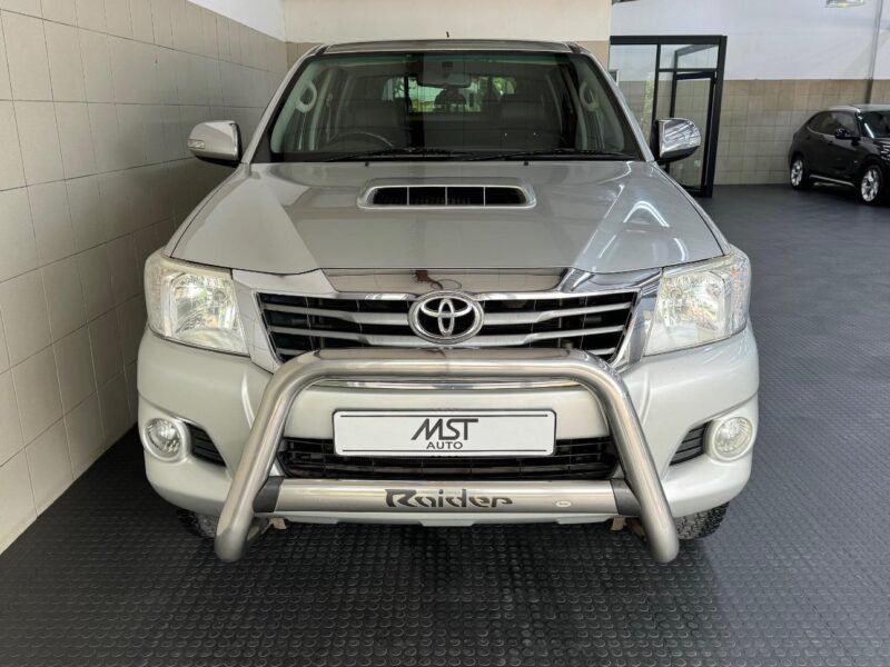 2013 Toyota Hilux 3.0D-4D Double Cab Raider For Sale in KZN