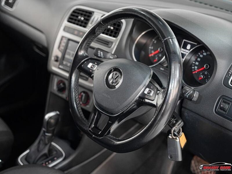 2017 Volkswagen Polo Hatch 1.0TSI R-Line Auto For Sale in KZN