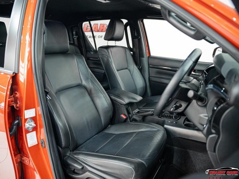 2020 Toyota Hilux 2.8GD-6 Double Cab Legend 50 Auto For Sale in KZN