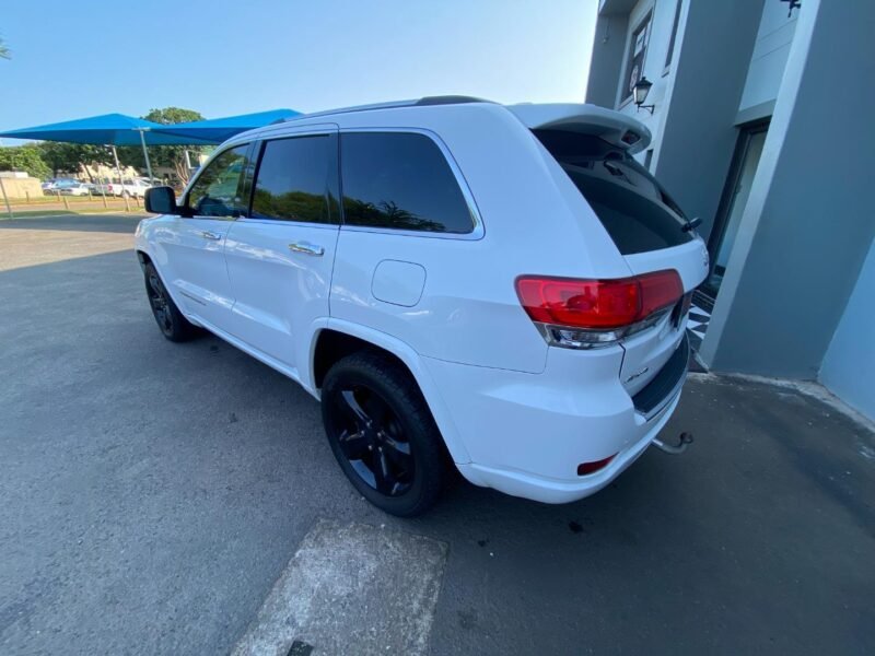 2017 Jeep Grand Cherokee 3.6L Overland For Sale in KZN