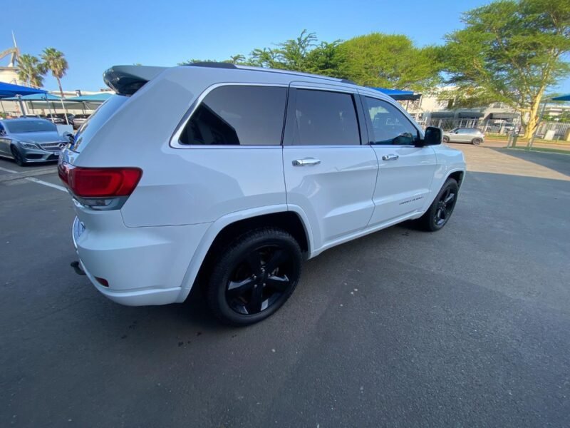 2017 Jeep Grand Cherokee 3.6L Overland For Sale in KZN