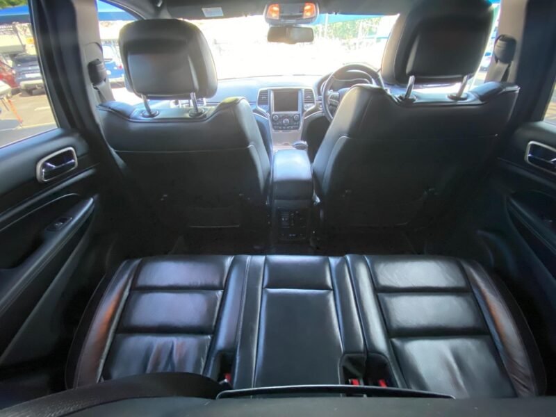 2017 Jeep Grand Cherokee 3.6L Overland For Sale in KZN