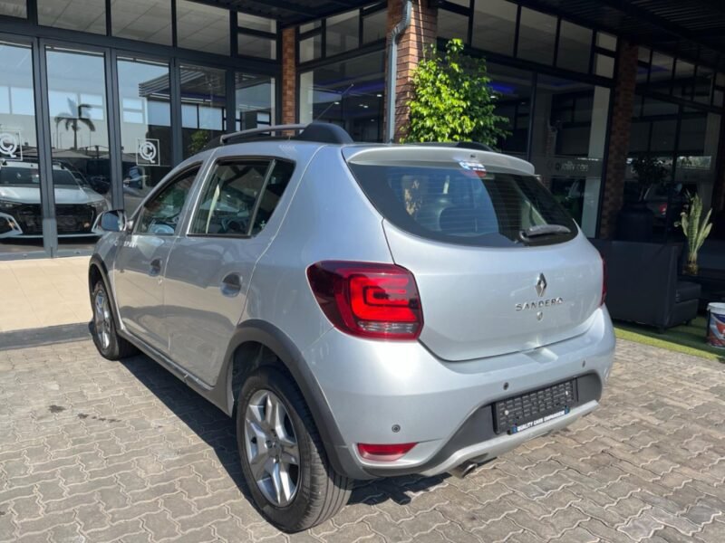 2022 Renault Sandero 66kW Turbo Stepway Plus For Sale in KZN