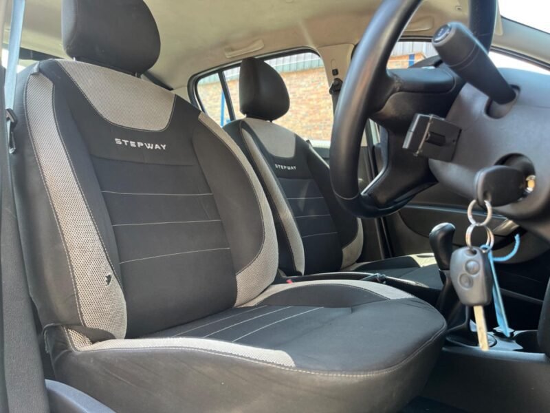 2022 Renault Sandero 66kW Turbo Stepway Plus For Sale in KZN