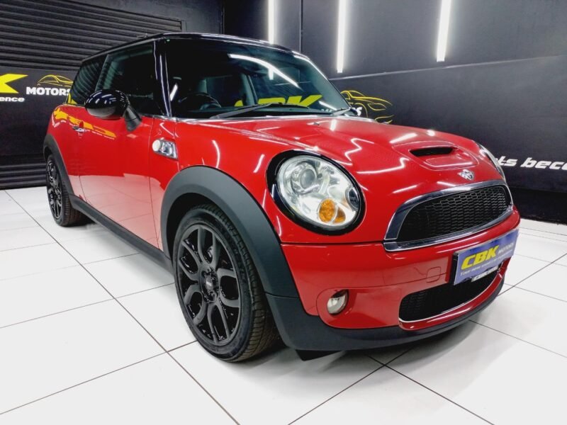 2009 MINI Hatch Cooper S For Sale in KZN