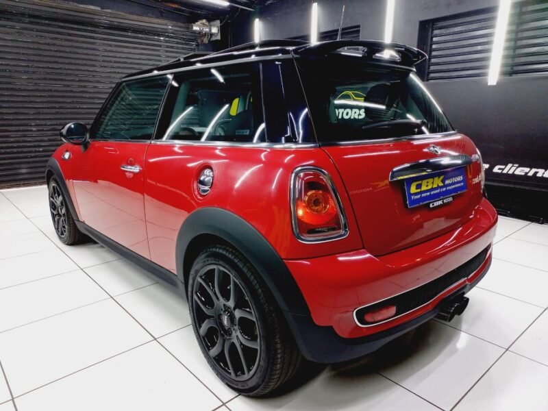 2009 MINI Hatch Cooper S For Sale in KZN